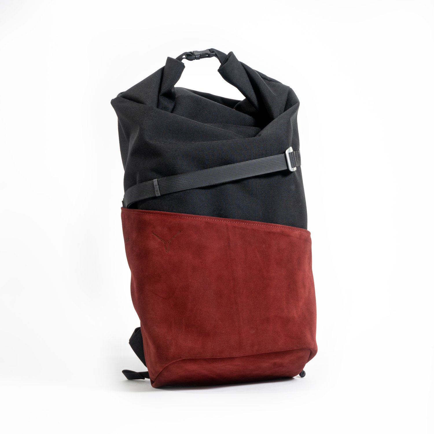 Image of m u r z u k. 22L – black X vermouth rosso