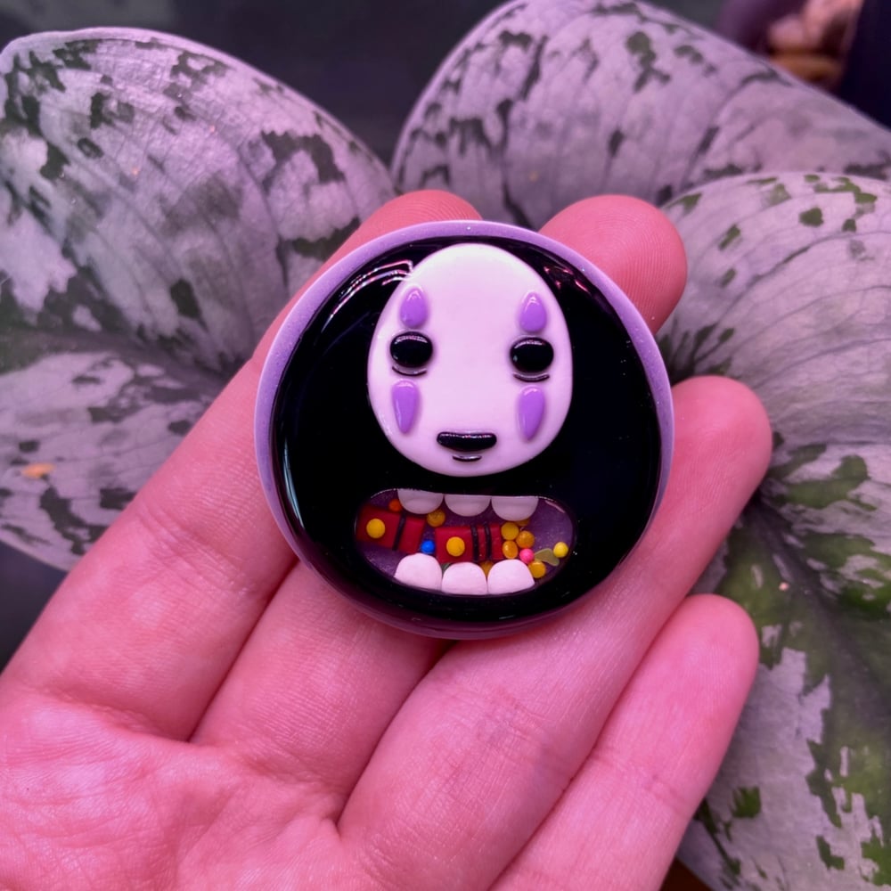 Image of No Face Phone Grip Shaker
