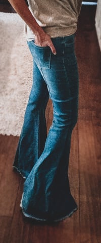 Image 3 of Judy Blue Super Flare Jeans 