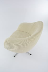 Image 3 of Coquille ronde pivotante ivoire