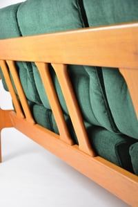 Image 5 of Canapé 3 places vert