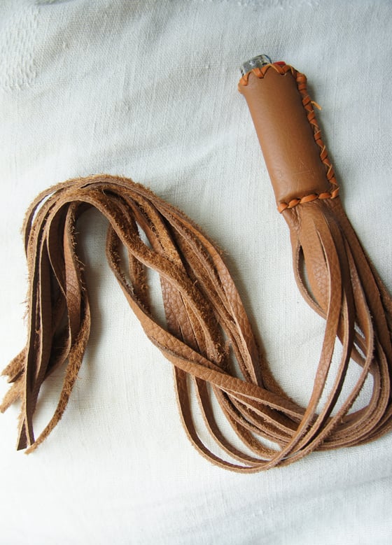 Image of ATSILA Lighter Whip Tan