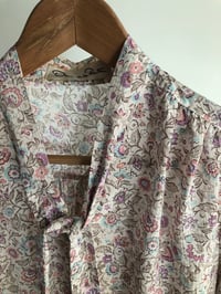 Image 2 of Blouse japonaise vintage Fleurs rose pale 