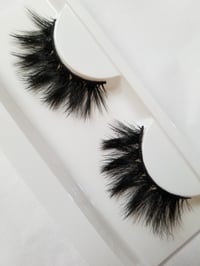 Image 1 of Supreme Lashes