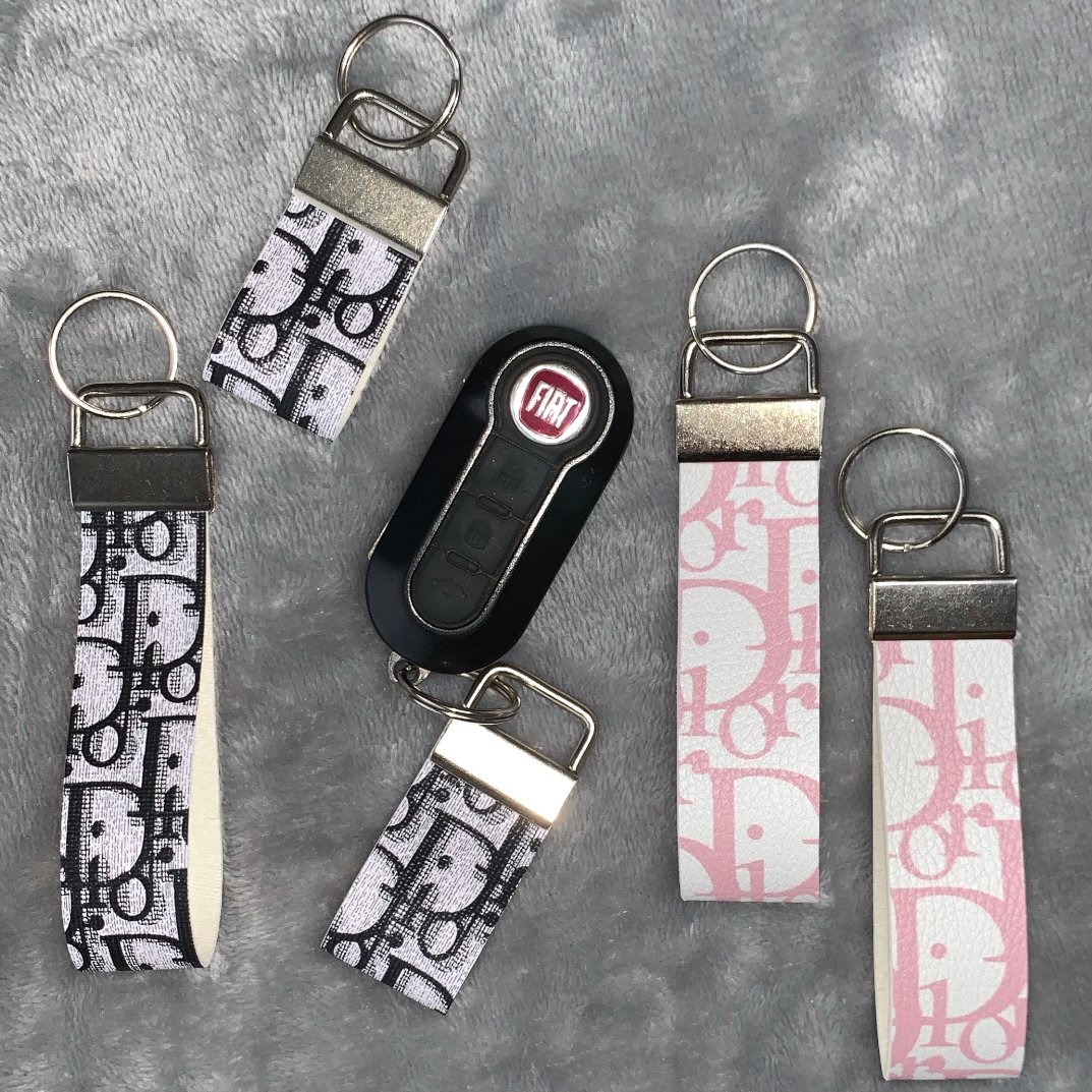 dior keychain