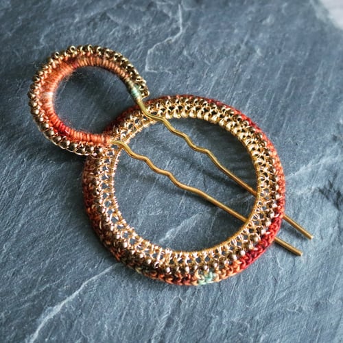 Image of PEACOCK SHAWL PIN - Lal Qila