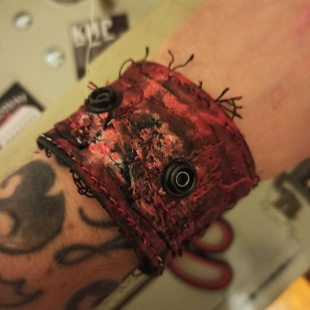 Image of Bloody gore cuff