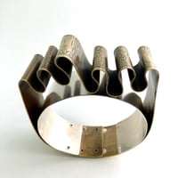 Image 4 of Wavy ruler bracelet 