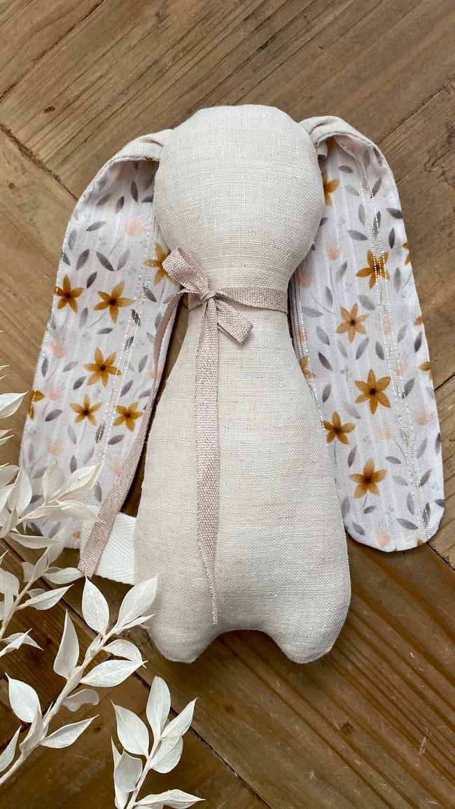 Doudou hochet « Quand Louise conte fleurette »