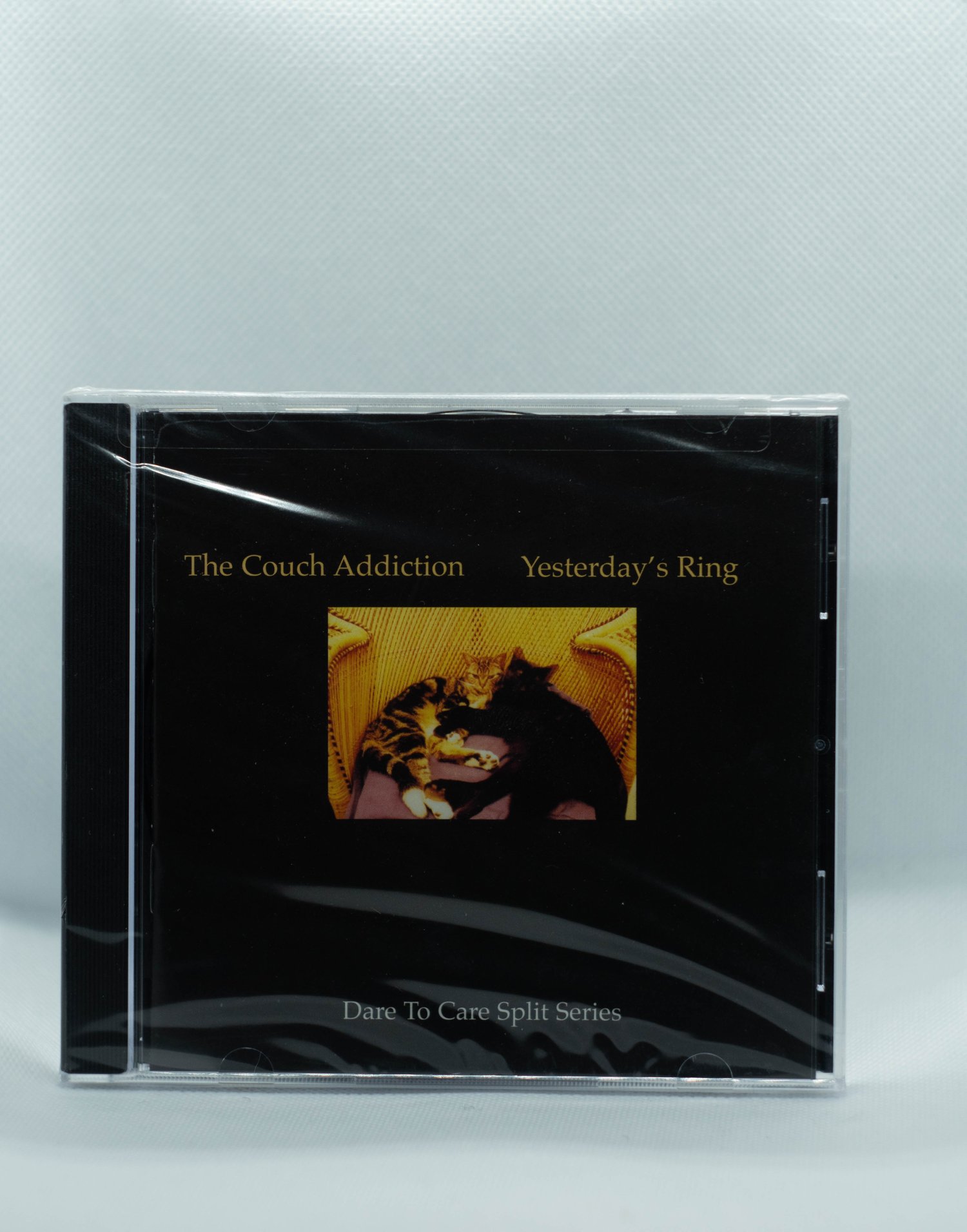 Image de Yesterday's Ring - split with Couch Addiction CD