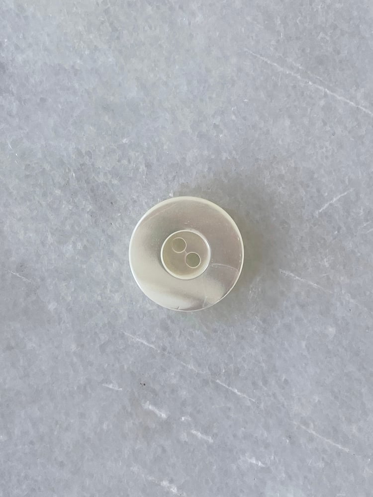Image of Lille knap - Perlemor 1,3 cm