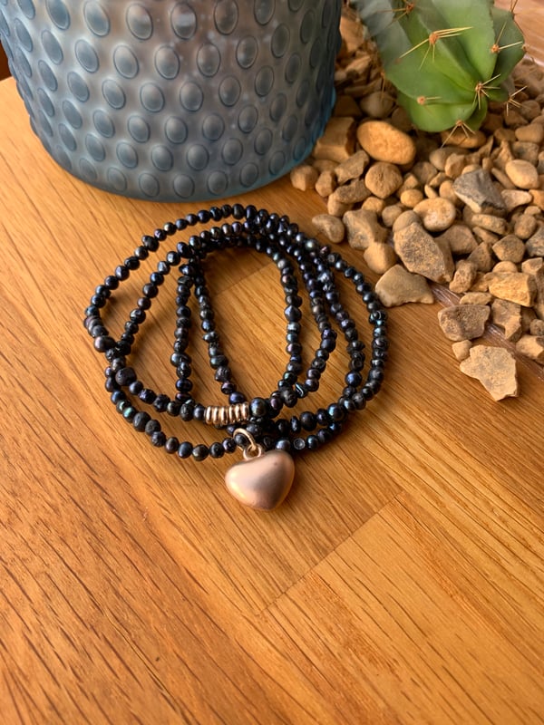 Image of Black Freshwater Pearl Heart Bracelet