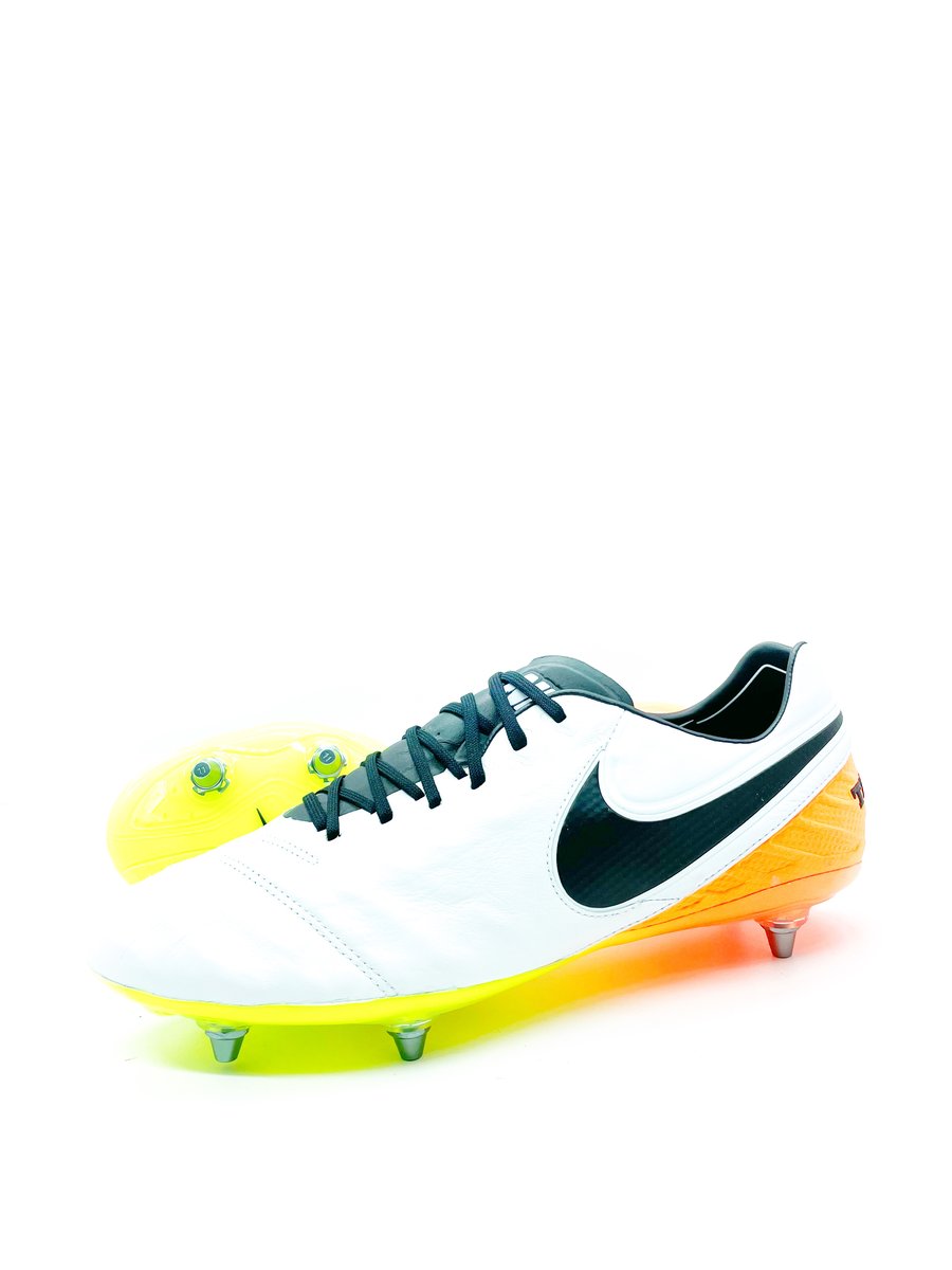 Image of Nike Tiempo VI Sg
