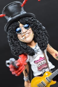 Image 3 of Slash Official Figure 