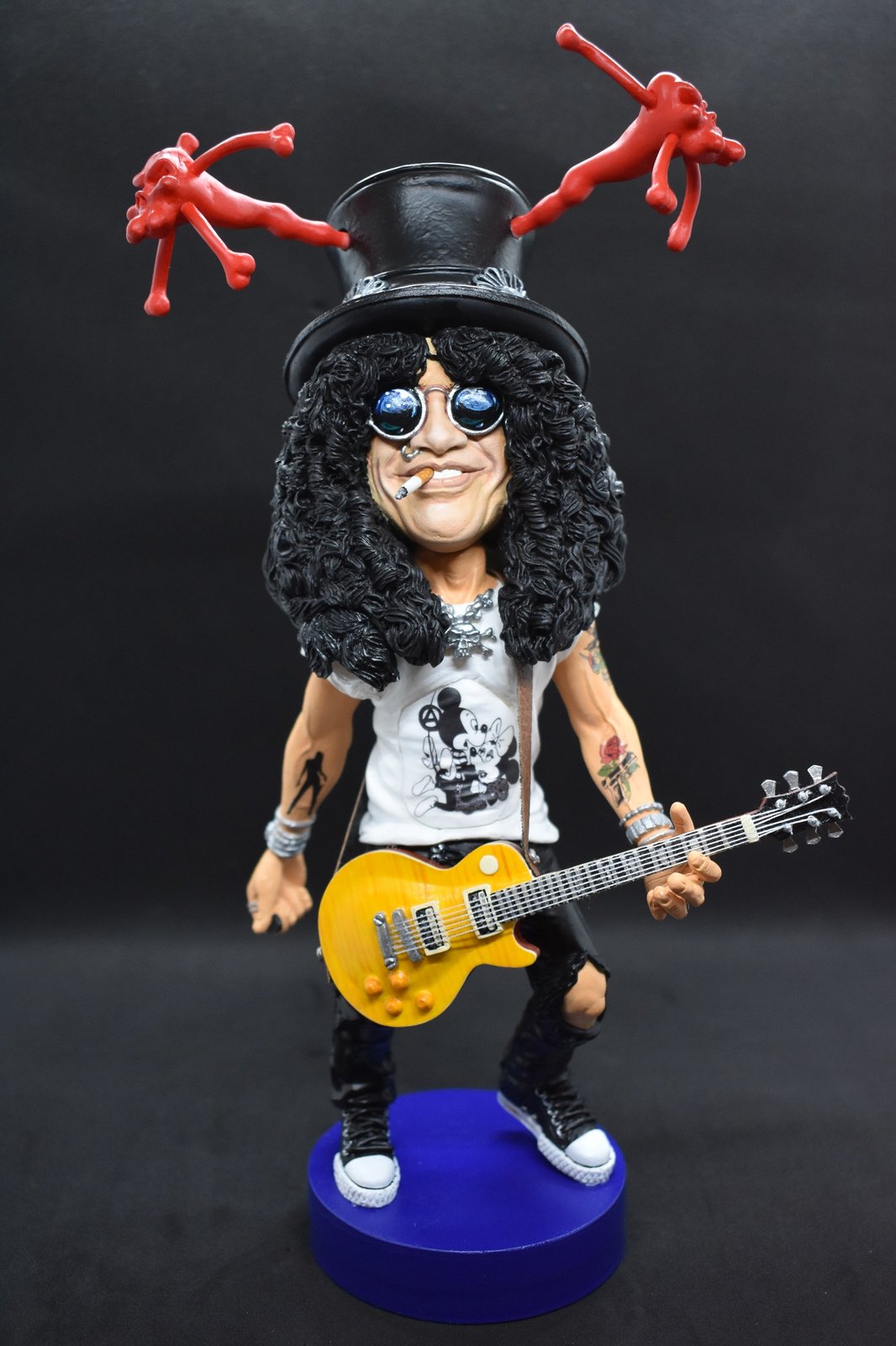 Slash Official Figure