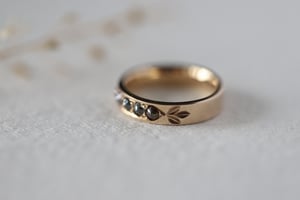 Image of 18ct rose gold 4mm rose-cut diamond semi-eternity ring