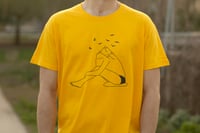 Image 2 of Camiseta 'Nostalgia' en color amarillo