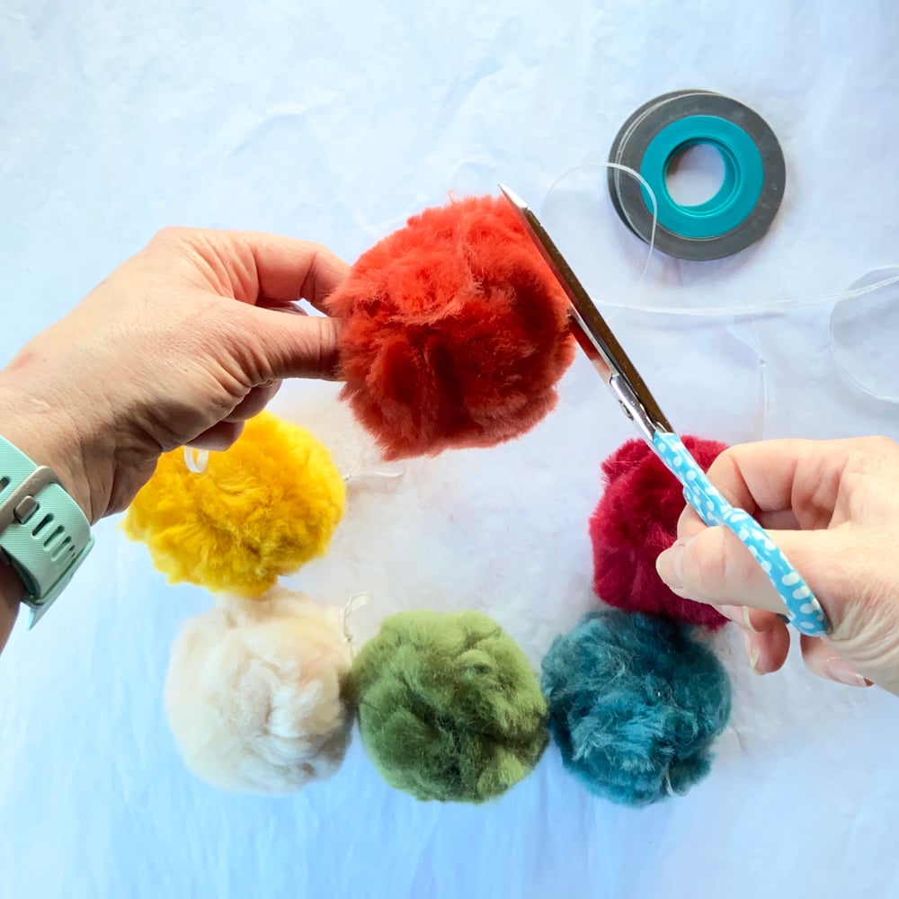 Image of Pompom making kit