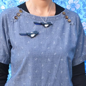 Image of Magpie Brooch or Necklace