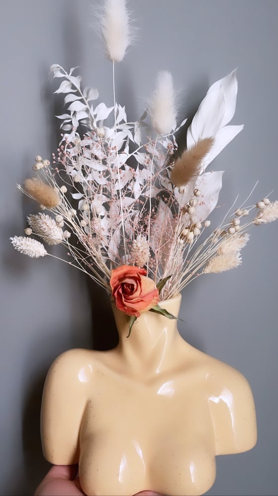 Image of flower headed