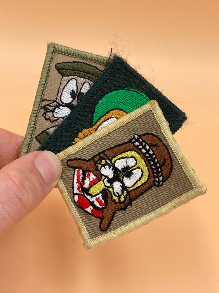 Image of Vintage British army bomb disposal patches. 