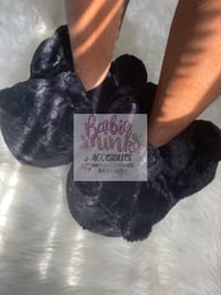 Black teddy slippers 