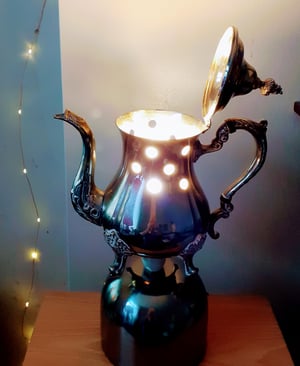 Image of Vintage Teapot touch on/off Metal Lamp.