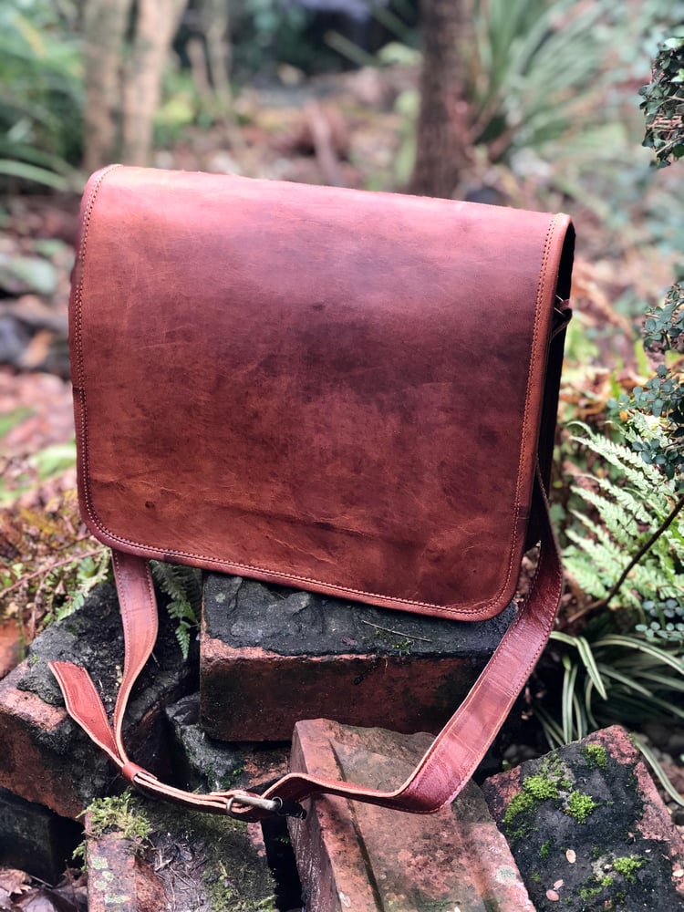 Image of 9”x7” - Handmade Leather Shoulder Bag - Plain Front, square