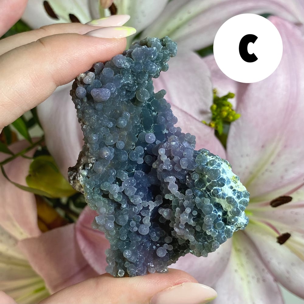 Image of Grape Agate Specimen