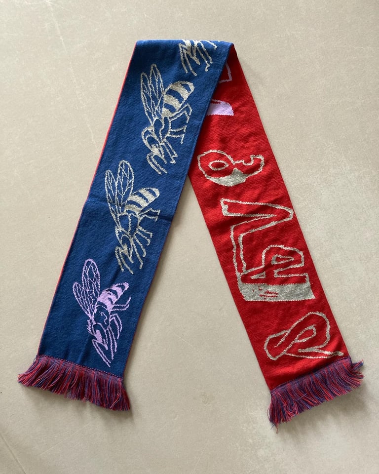 SAVE THE BEES! - Scarf Image 5