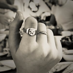 Image of Chevalière Etoile // Star Signet Ring