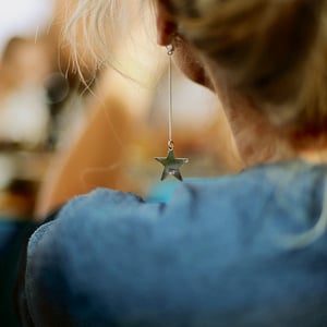 Image of Boucle d'oreille Longue Etoile // Long Star Earring