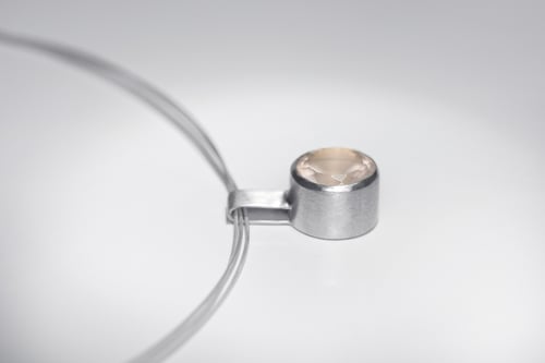 Image of "In the name of love" silver pendant with rose quartz · IN NOMINE AMORIS ·