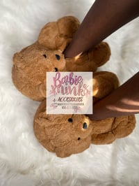 Light brown bear slippers 