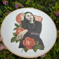 Image 5 of Bastidor collage bordado Clarice Lispector 