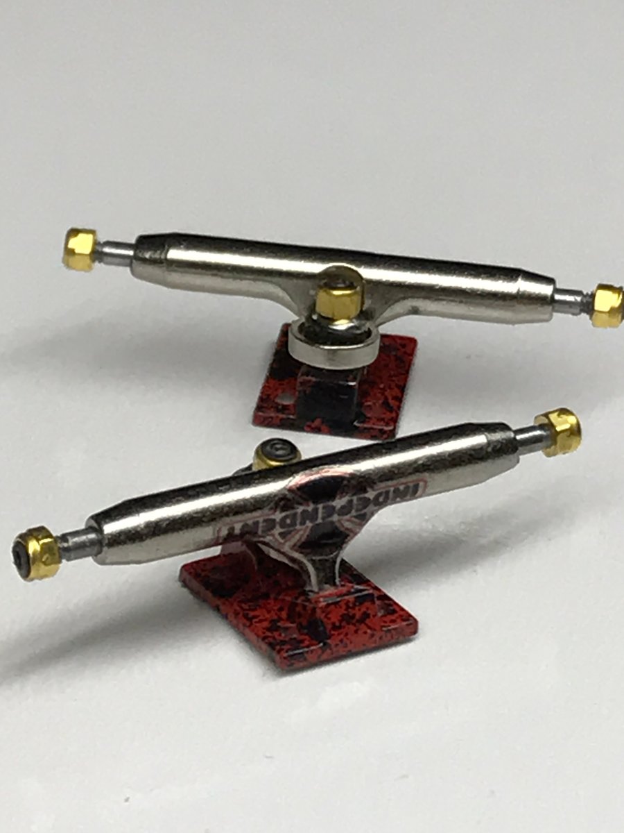 Black brt trucks hotsell fingerboard