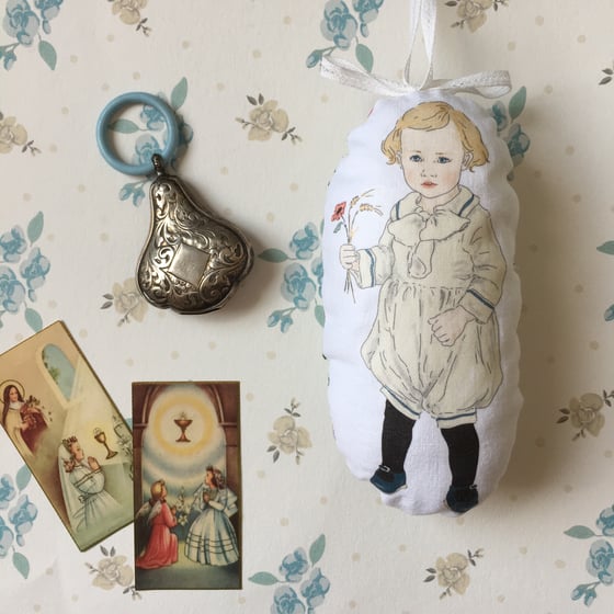 Image of Poupée à parfumer / grande poupée petit enfant d’antan