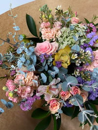 Image 3 of Bouquet Spring Plus
