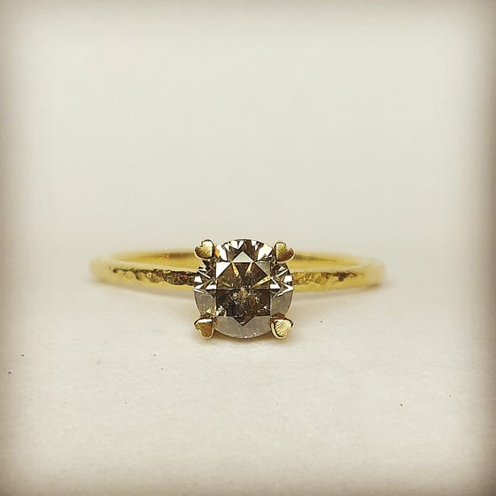 Beeld van Lovely solitaire