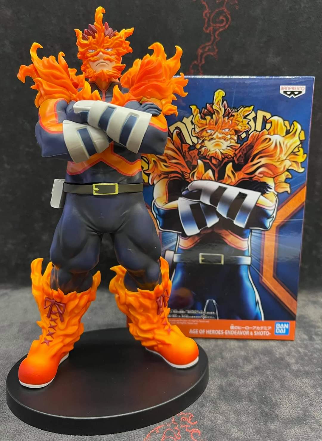 endeavor resin statue