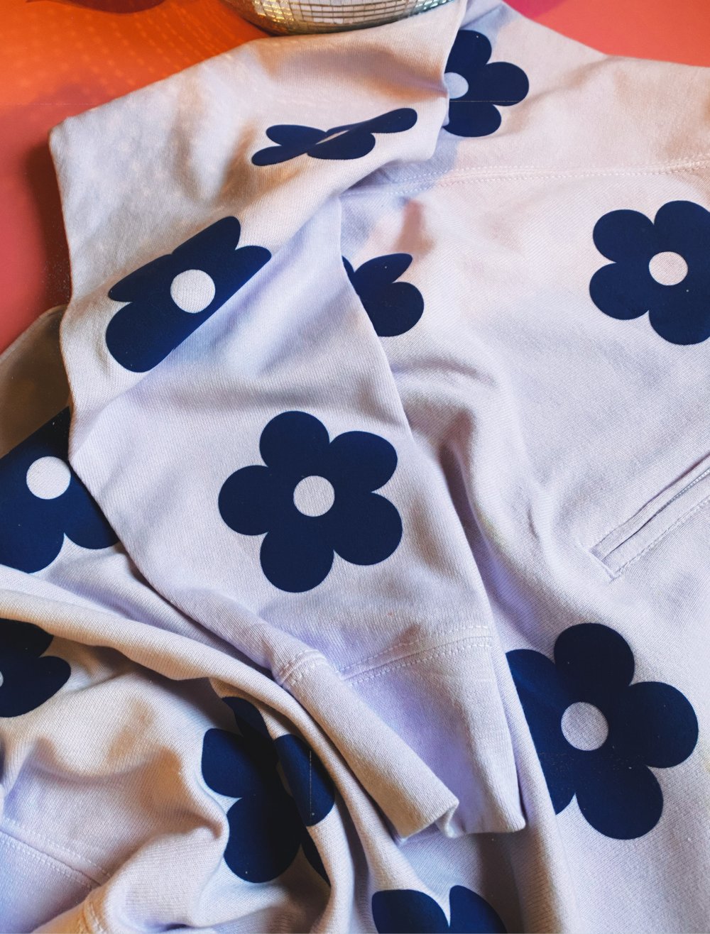 Image of FLOWER POWER lilac zip up 