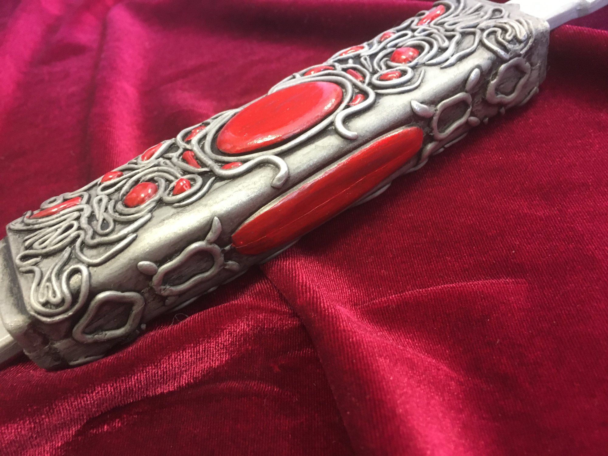 Gamora's Switchblade - MCU | Hades Industries