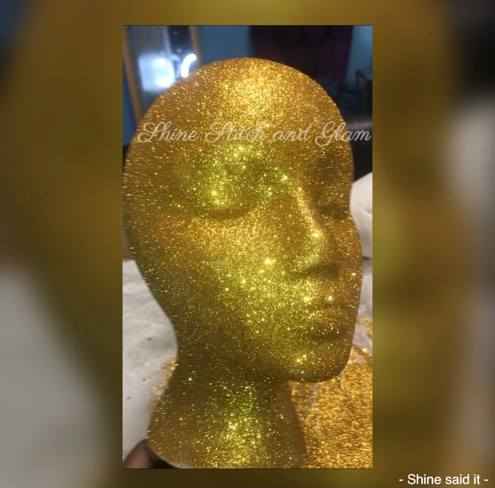 Image of Glitter Glam Mannequin Head