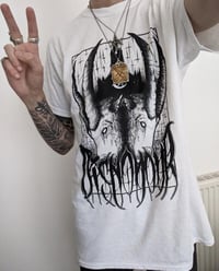 Image 1 of DISHONOUR TEE