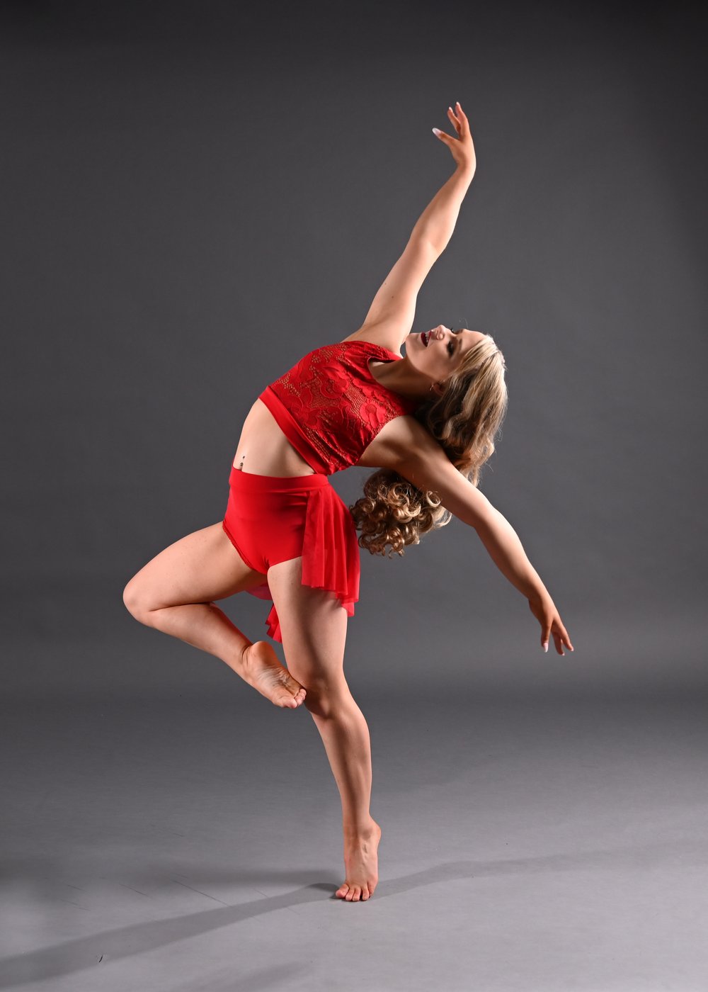 Image of ‘Starlett’ lyrical