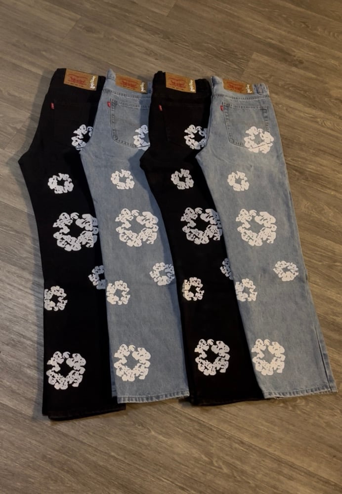 Image of Denim Tier Jeans