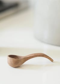 Petite cuillère en acacia