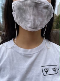 Image 2 of White and Gold Mask Chain 