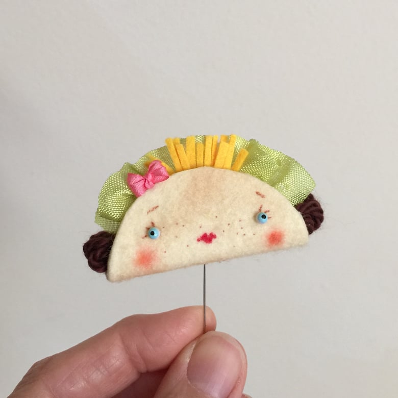 Image of Little Taco Brooch or Toy #2