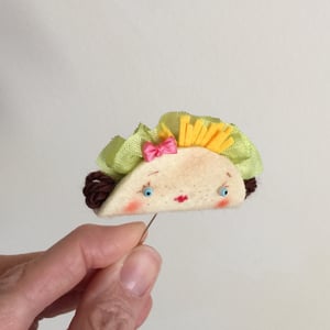 Image of Little Taco Brooch or Toy #2